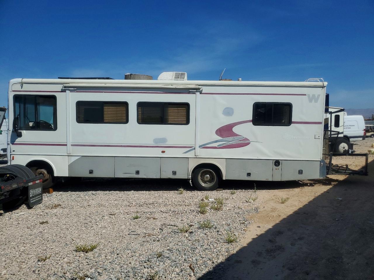 2002 Recreation - Camper - Image 3