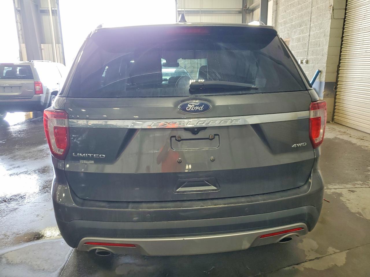 2017 Ford Explorer Limited - Фото 6