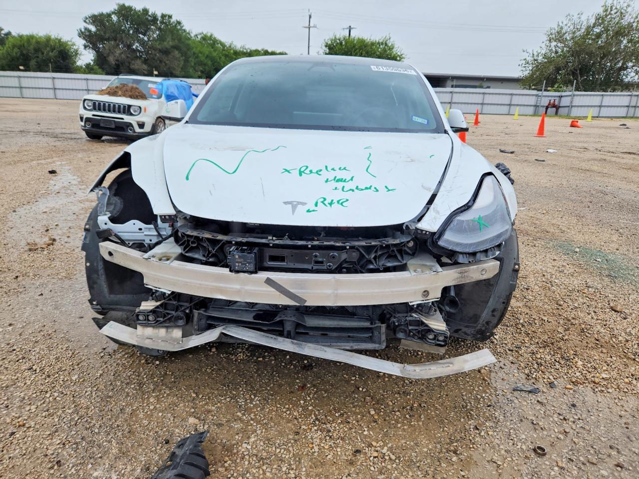2021 Tesla Model 3 - Фото 5