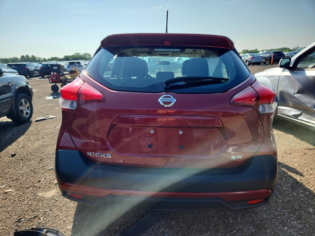 2019 Nissan Kicks Sr - Image 6