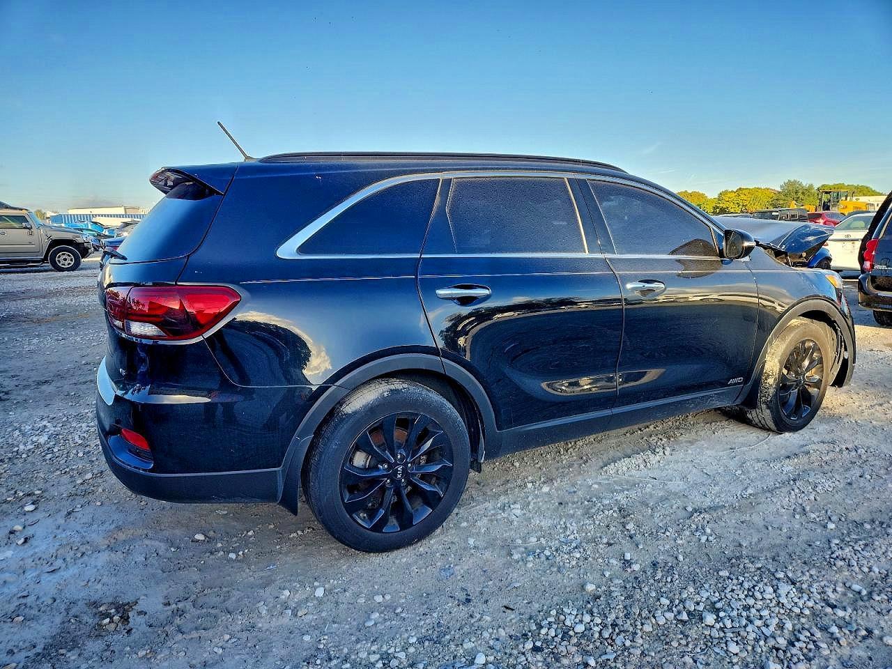 2020 Kia Sorento S - Фото 3