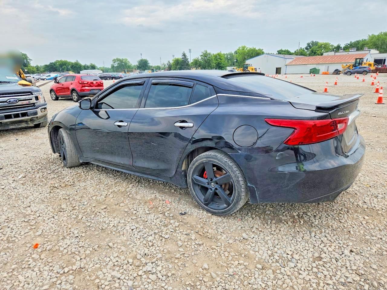 2017 Nissan Maxima 3.5 Sr - Image 2
