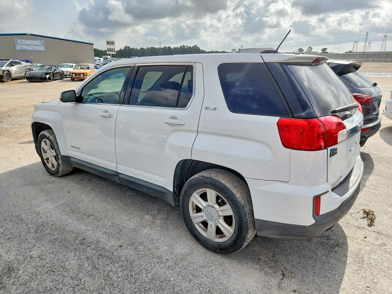 2016 GMC Terrain Sle - Image 2