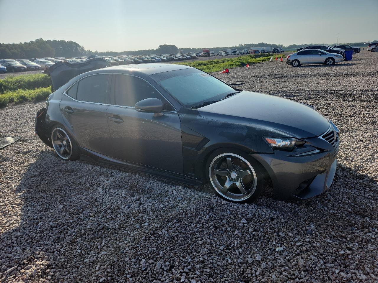 2015 Lexus Is 250 - Image 4