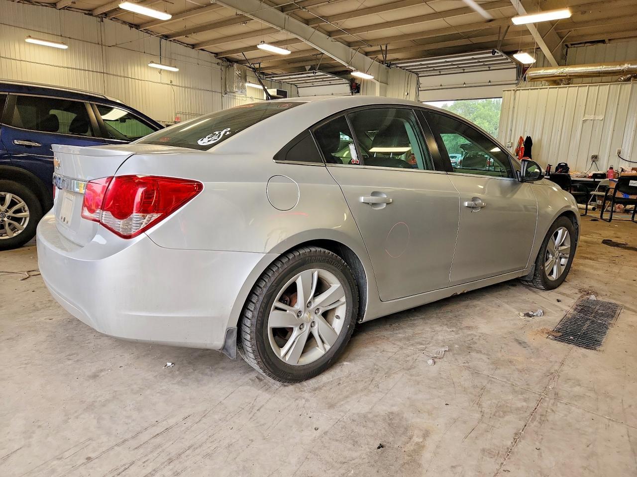 2014 Chevrolet Cruze - Image 3