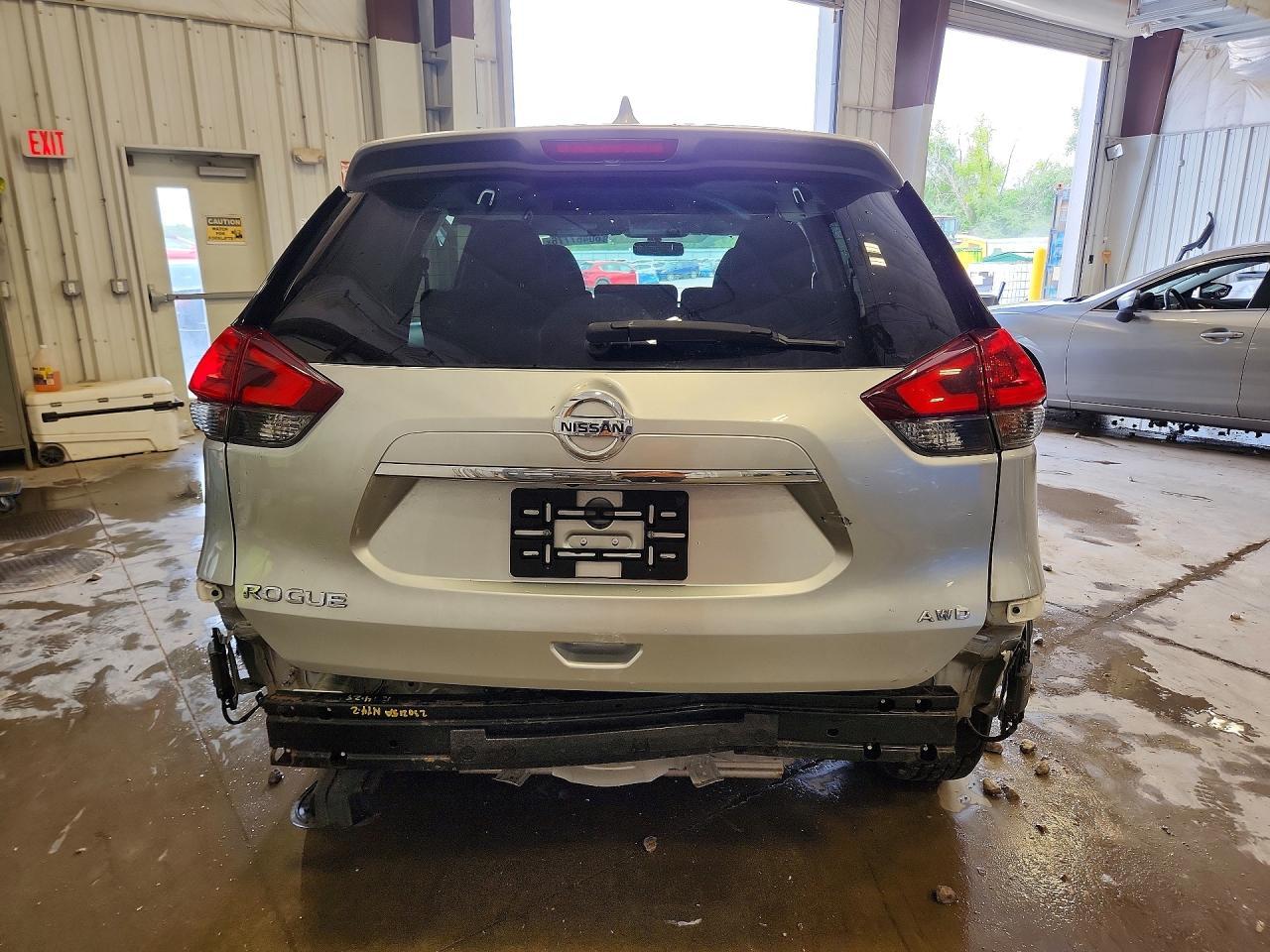 2018 Nissan Rogue S - Image 6