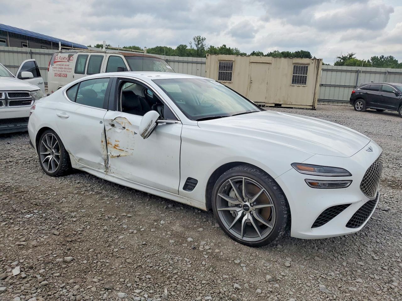 2025 Genesis G70 2.5T Standard - Фото 4