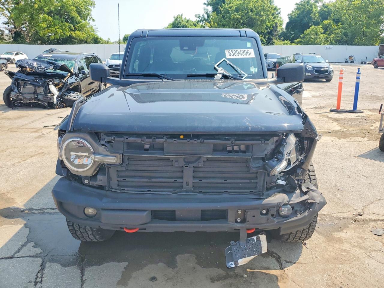 2023 Ford Bronco Base - Image 5