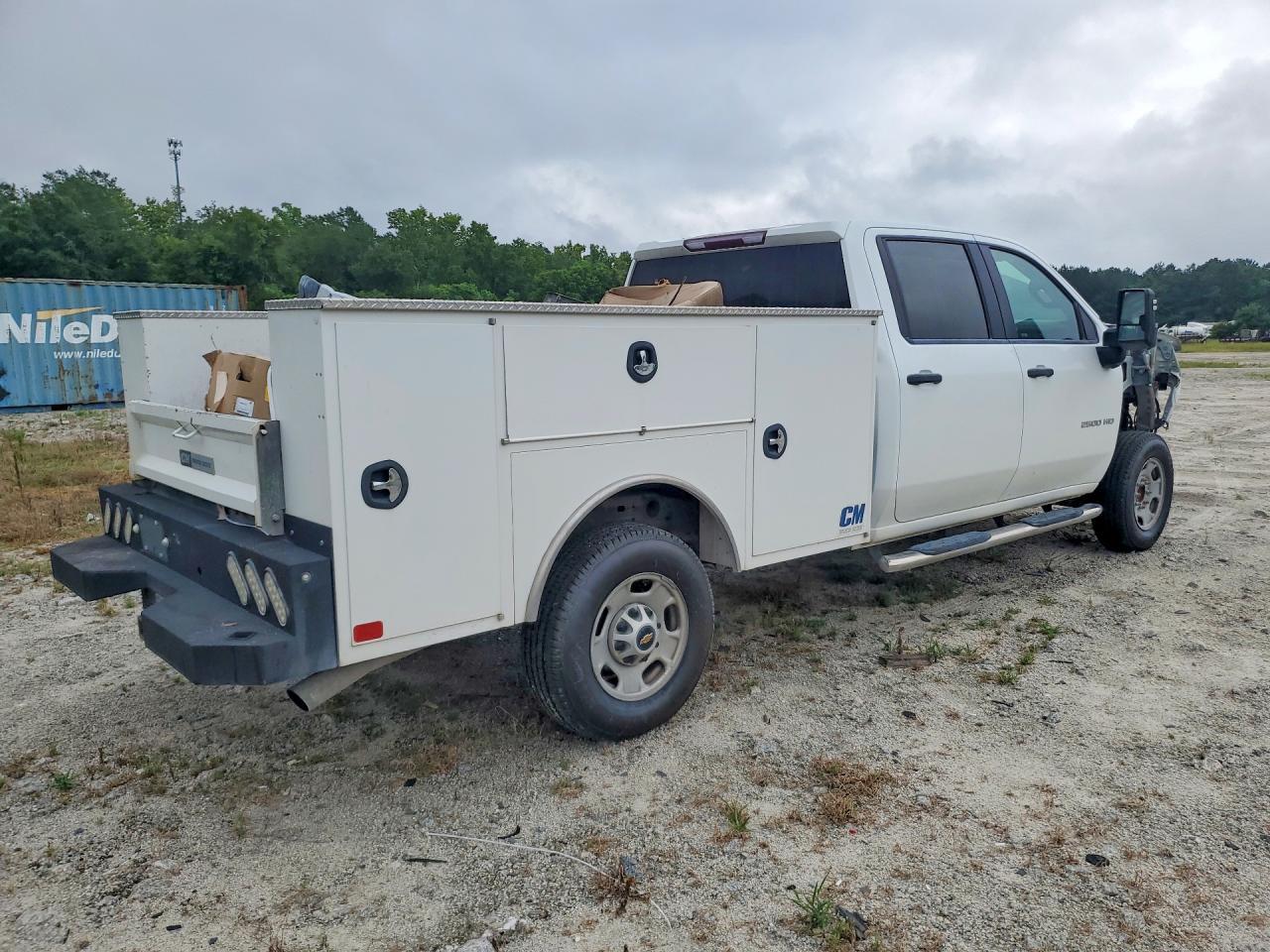 2023 Chevrolet Silverado C2500 Heavy Duty - Фото 3
