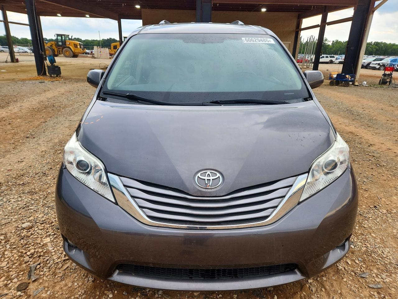 2016 Toyota Sienna Xle 8-Passenger - Фото 5