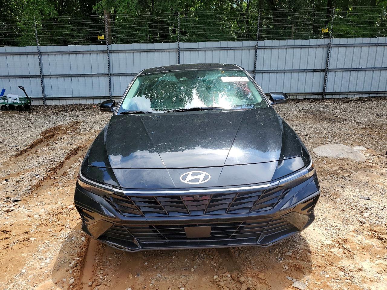 2024 Hyundai Elantra Limited - Фото 5