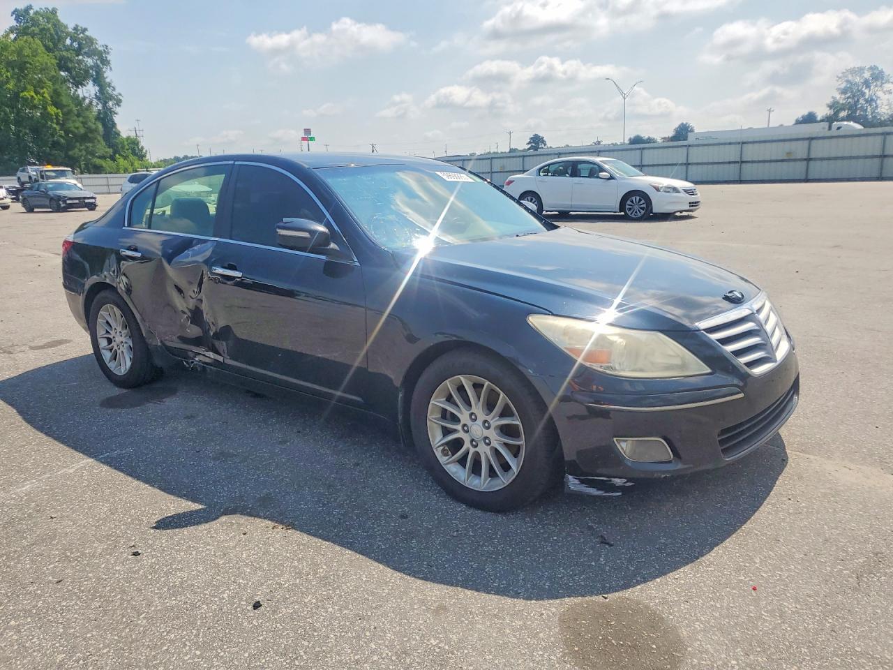 2009 Hyundai Genesis 3.8L - Image 4