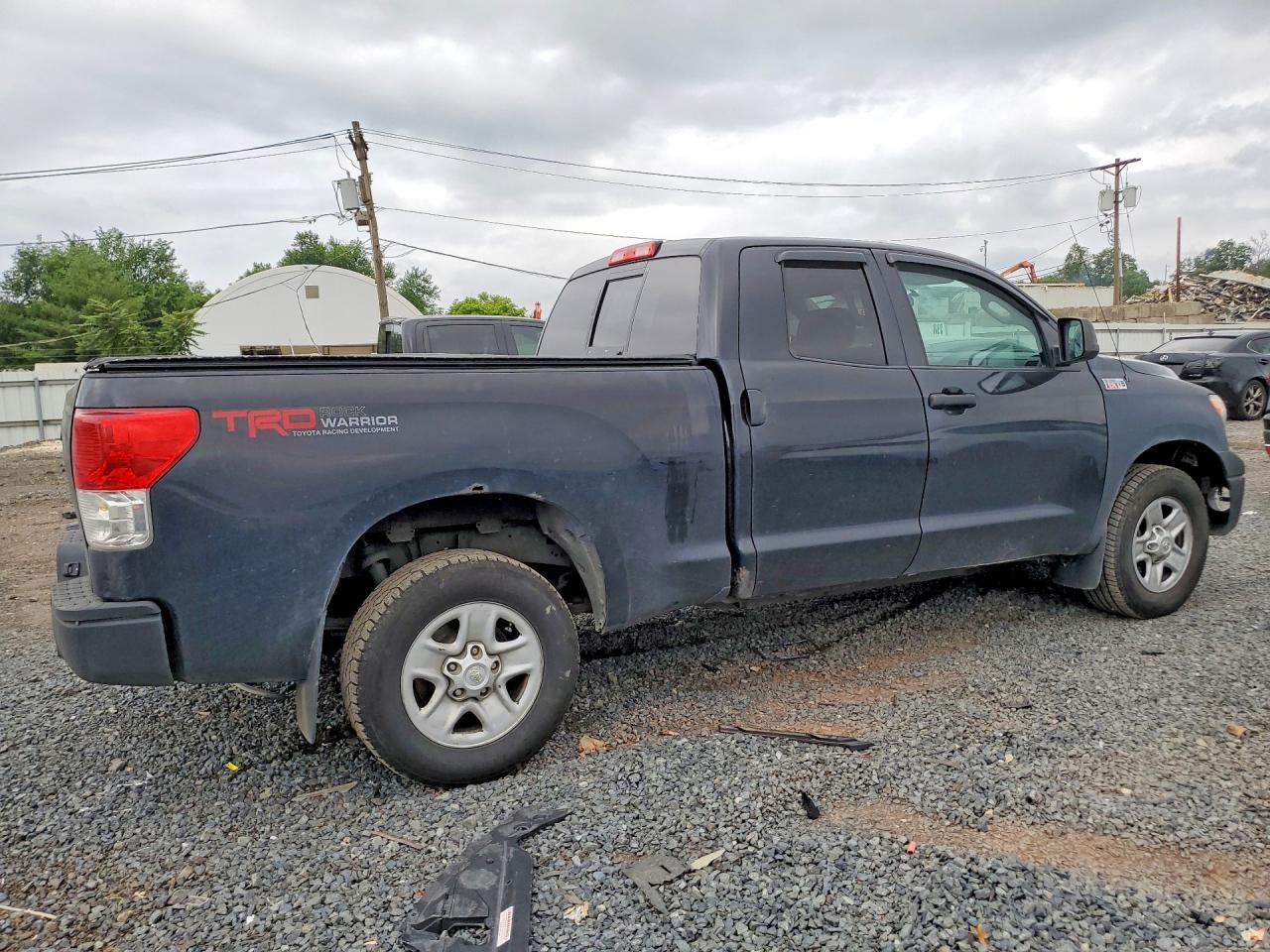 2011 Toyota Tundra Double Cab Sr5 - Фото 3