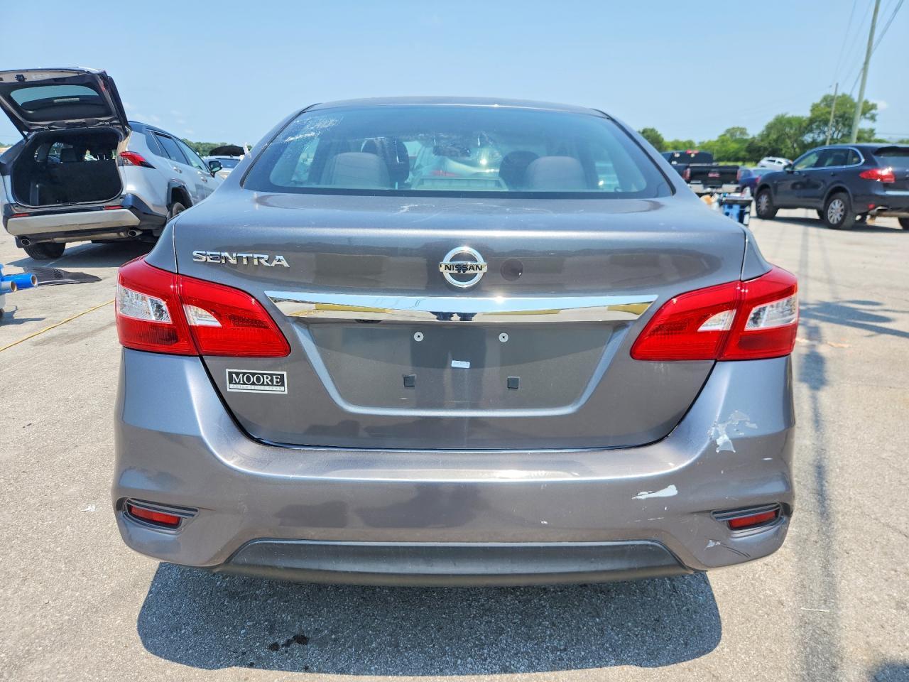 2018 Nissan Sentra S - Фото 6