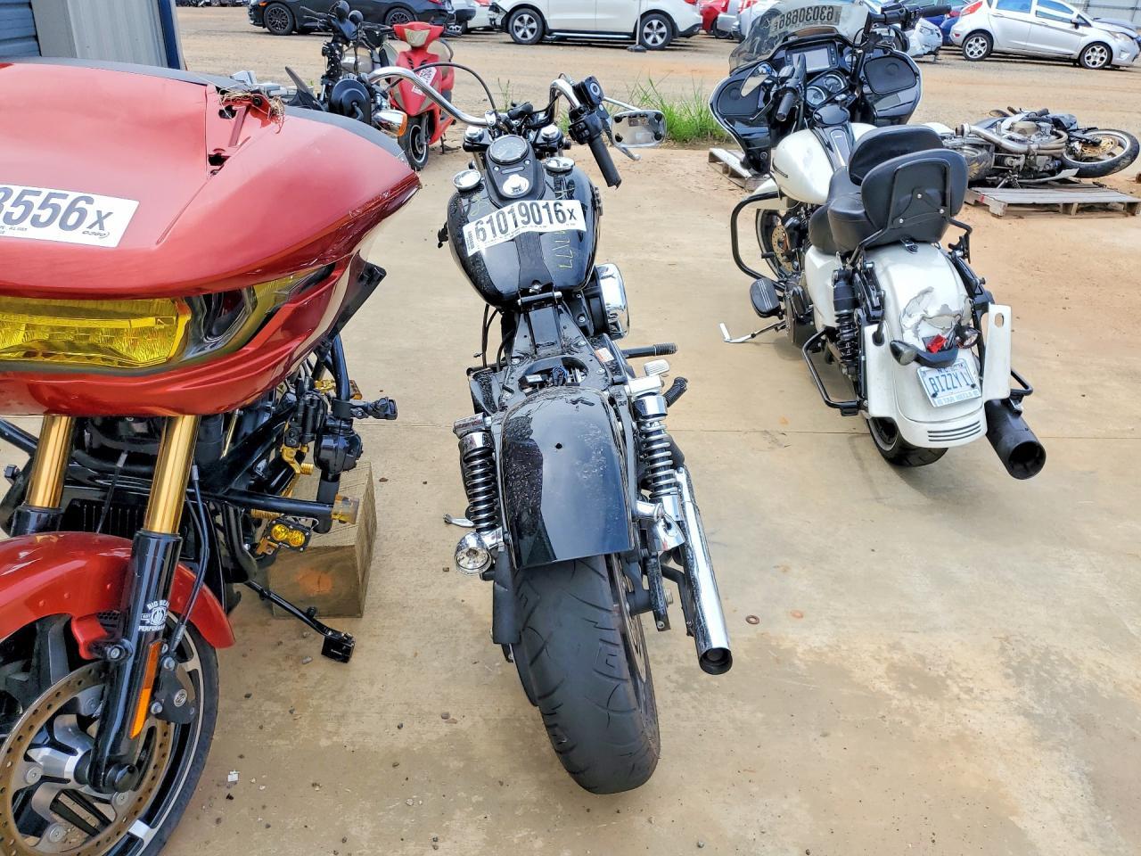 2017 Harley-Davidson Fxdb Dyna Street Bob - Фото 4