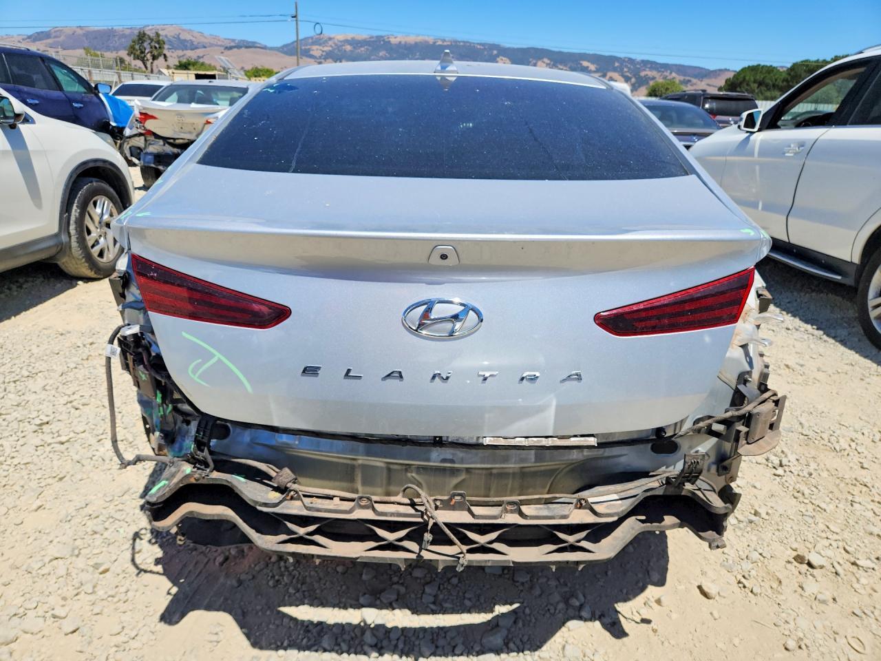 2019 Hyundai Elantra Se - Image 6
