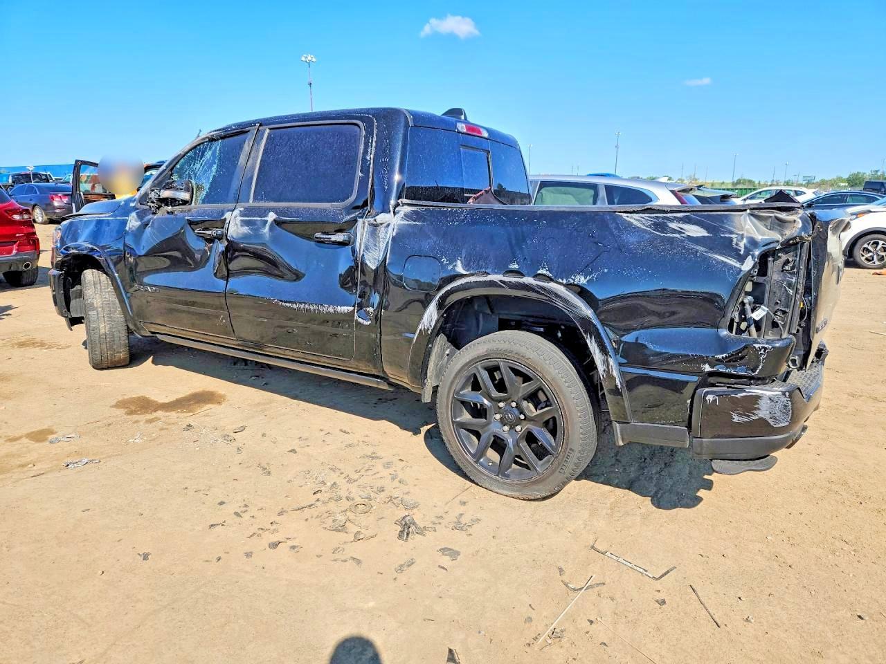 2026 Ram 1500 Laramie - Фото 2