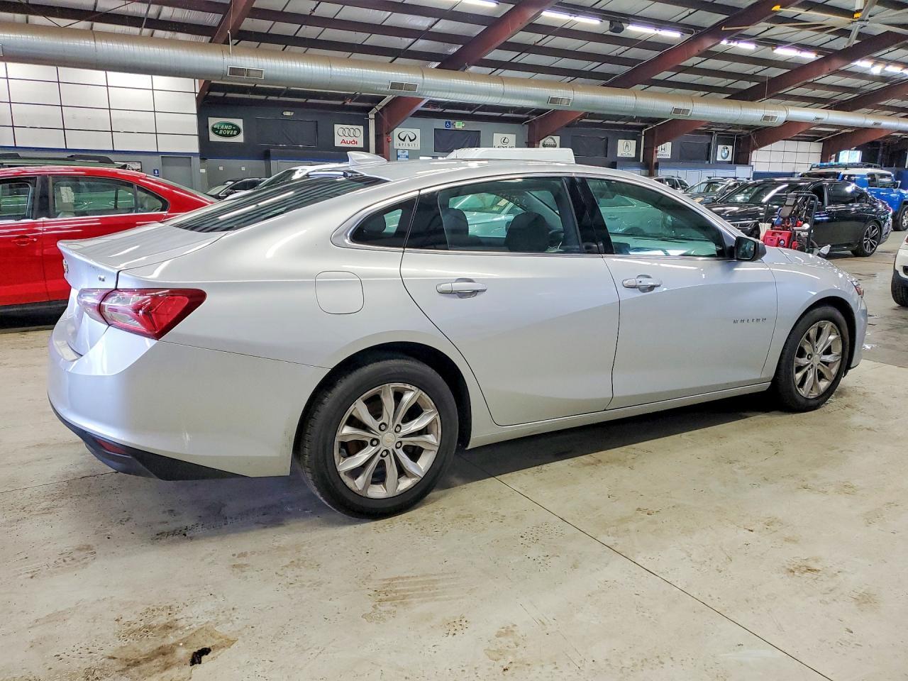 2021 Chevrolet Malibu Lt - Фото 3