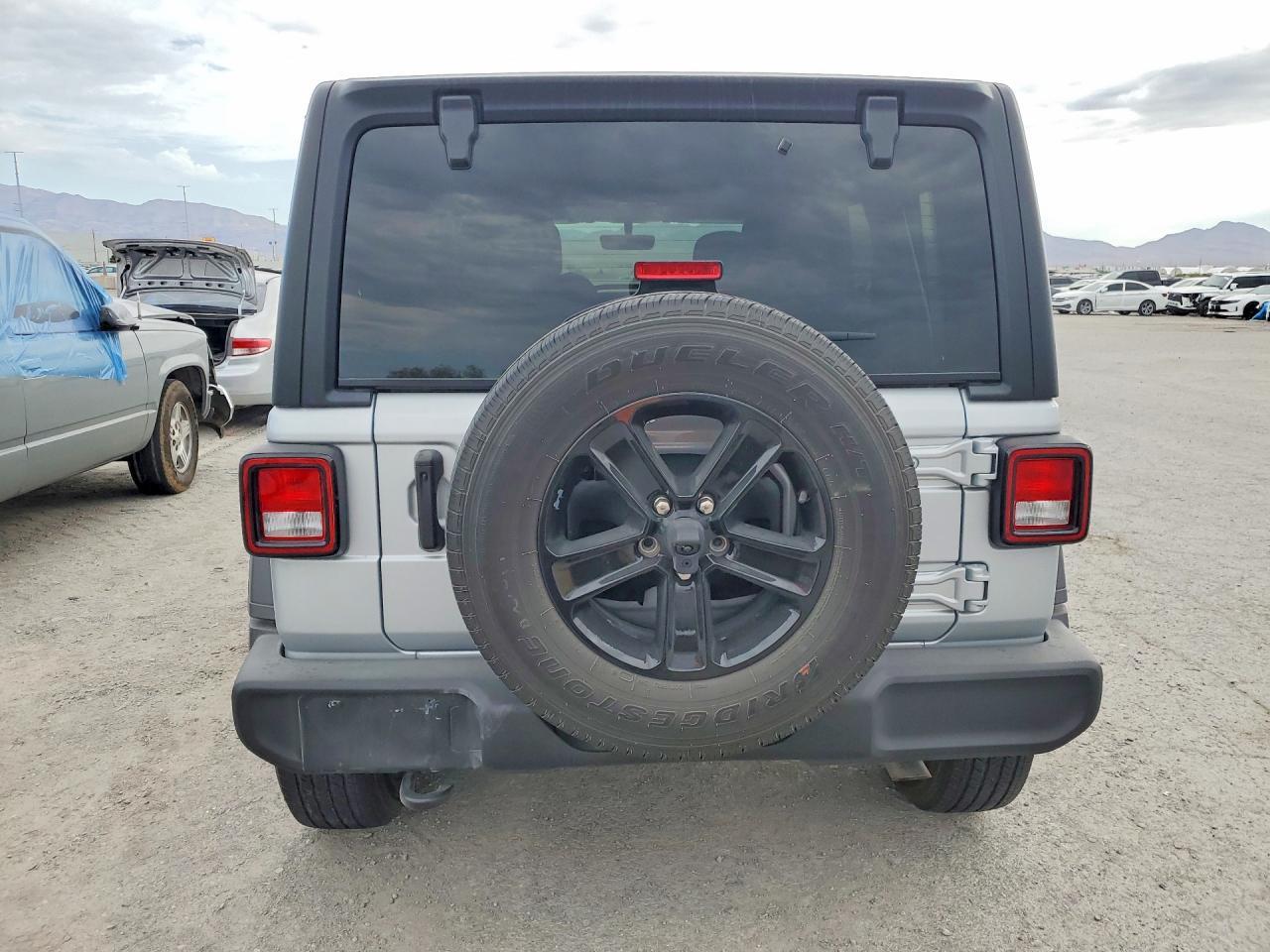 2023 Jeep Wrangler Sport - Фото 6