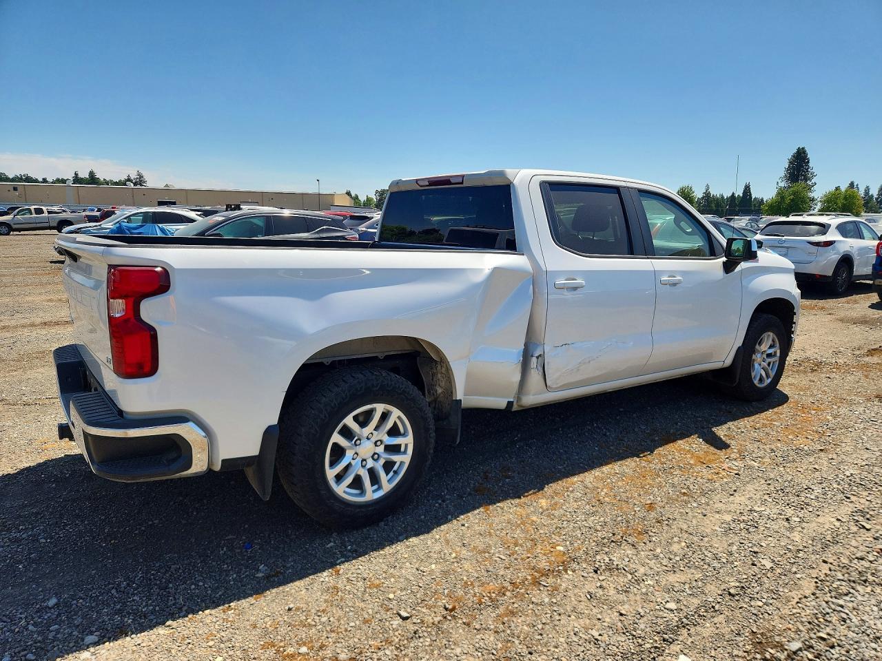 2020 Chevrolet Silverado K1500 Lt - Image 3