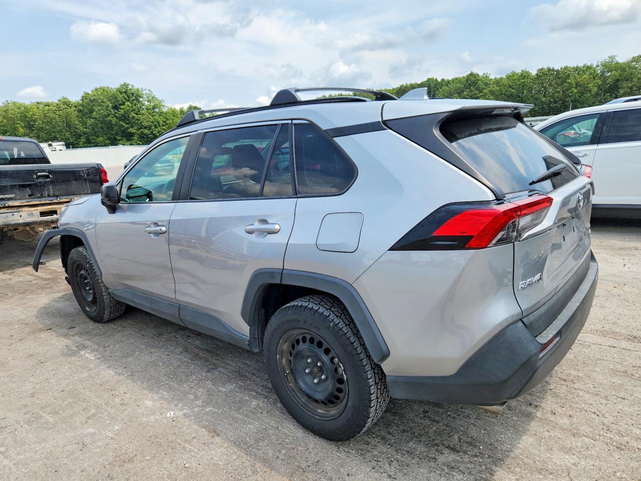 2021 Toyota Rav4 Le - Image 2