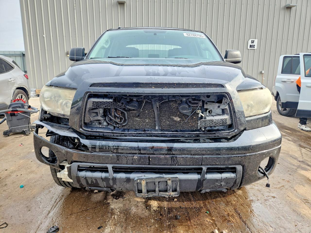 2010 Toyota Tundra Crewmax Sr5 - Image 5