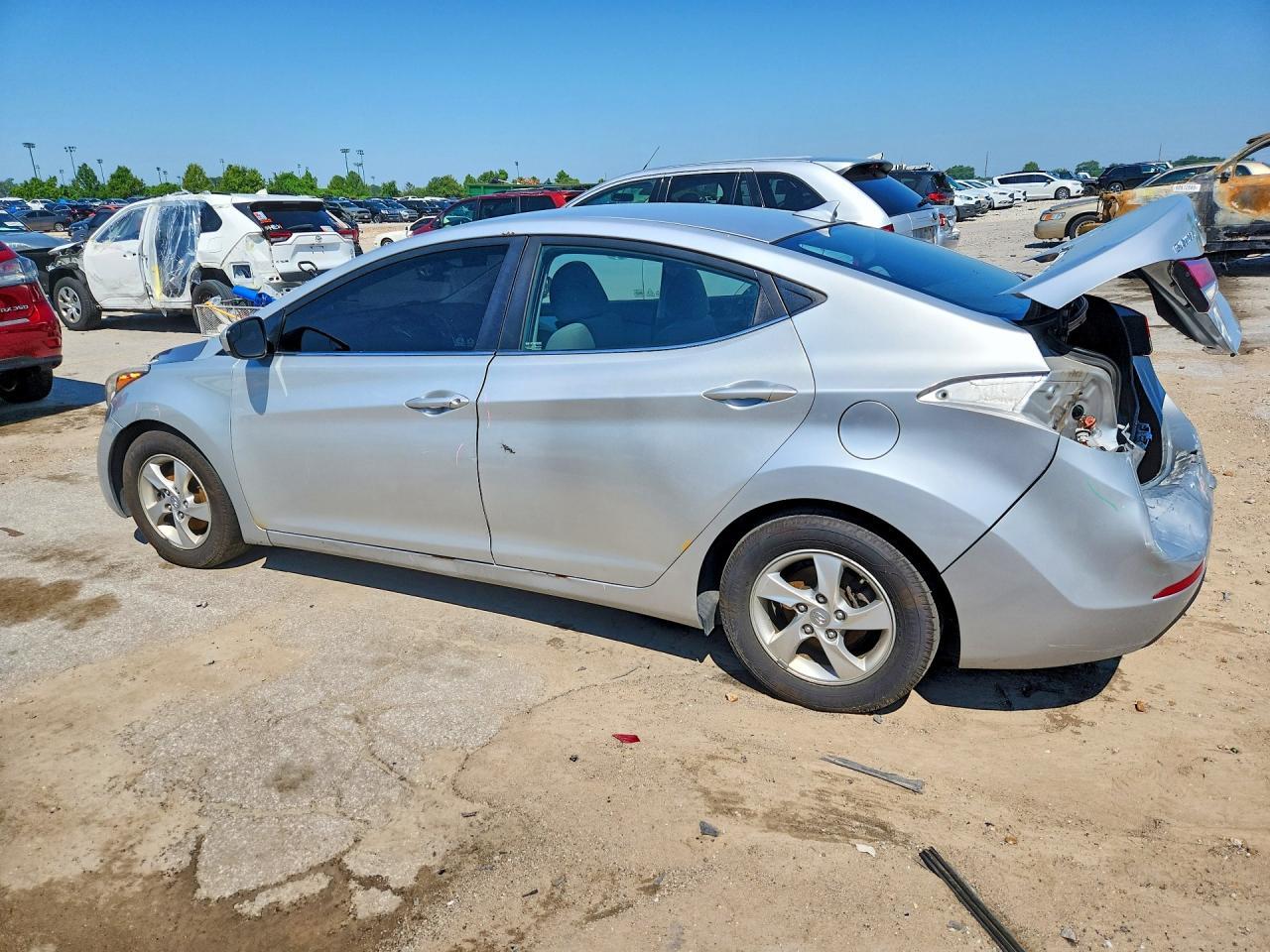 2014 Hyun Elantra - Image 2