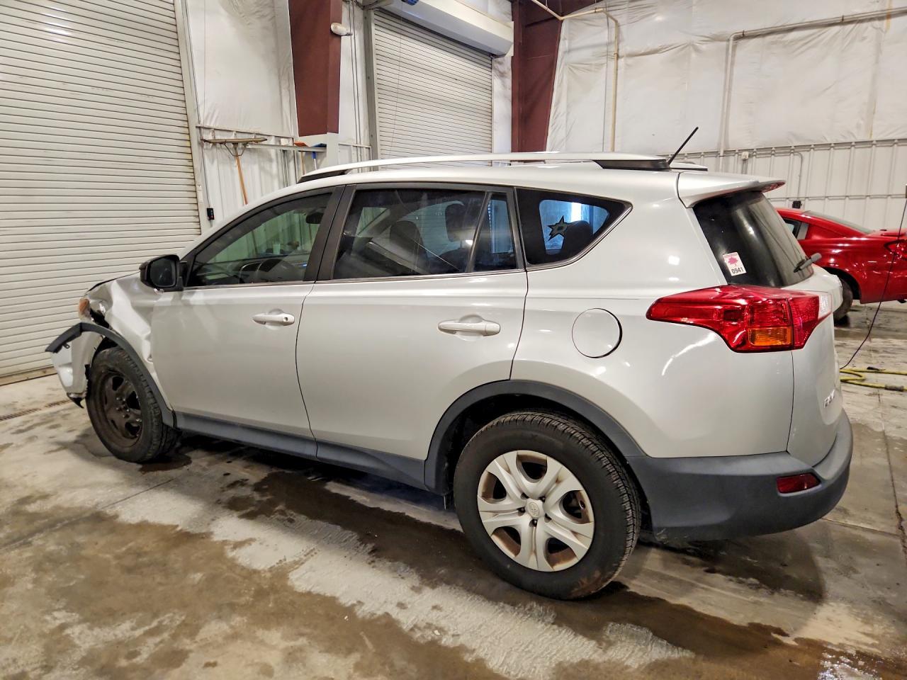 2015 Toyota Rav4 Le - Фото 2
