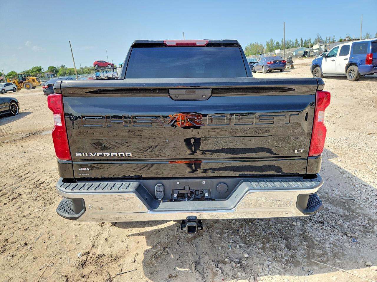 2022 Chevrolet Silverado Ltd C1500 Lt - Image 6