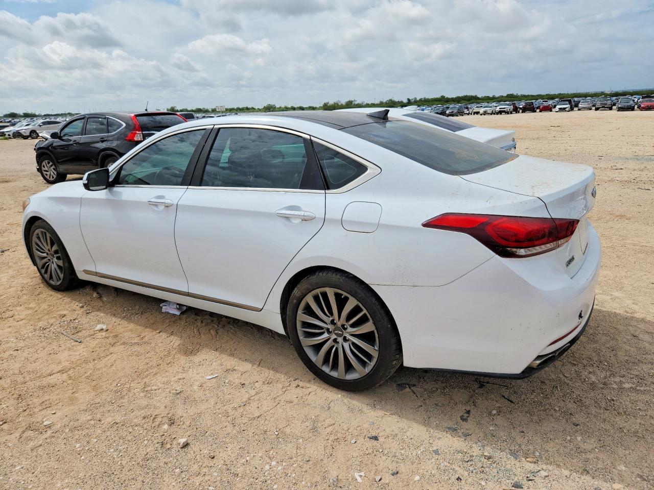 2015 Hyundai Genesis 5.0L - Фото 2