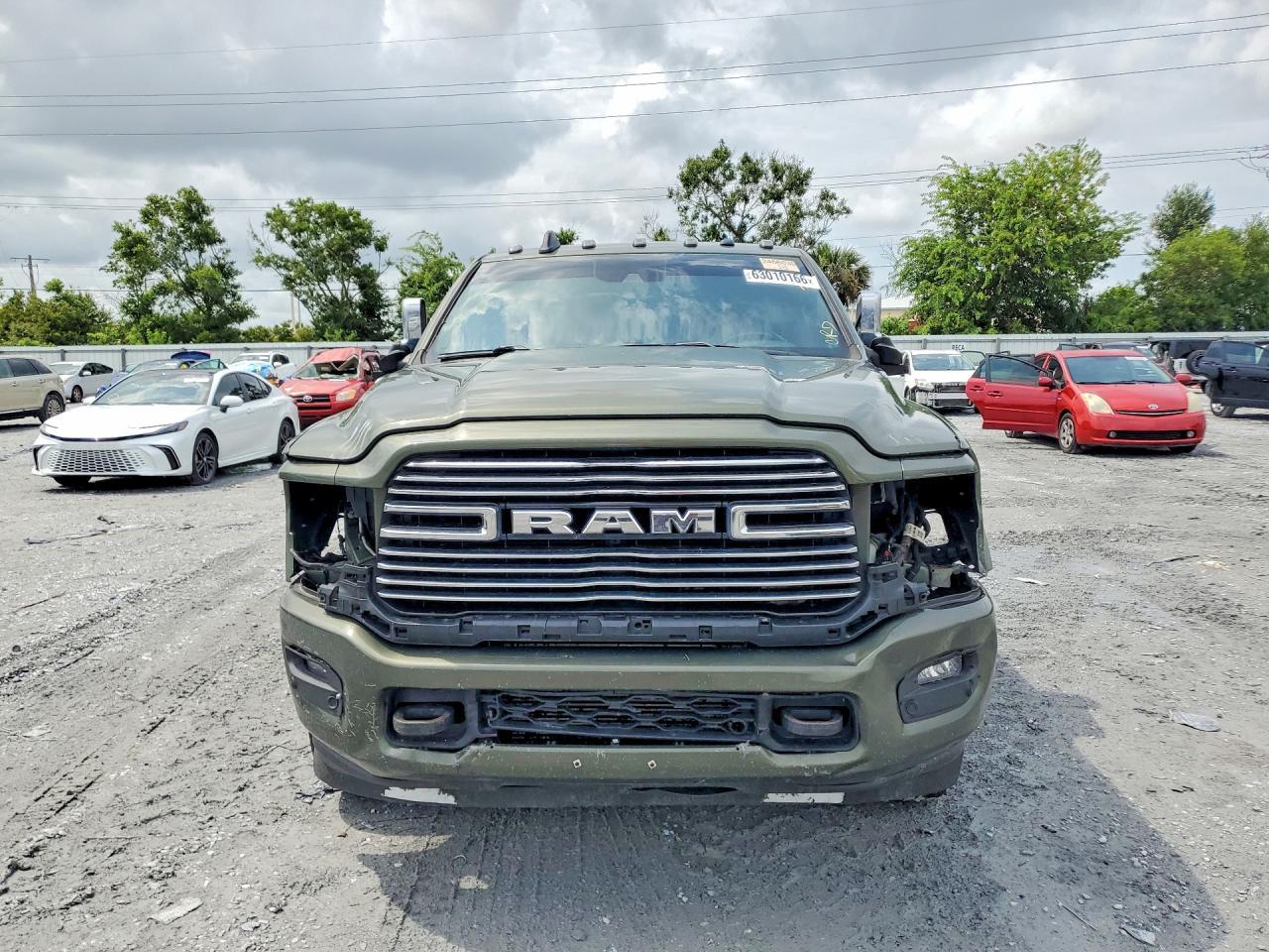 2021 Ram 3500 Laramie - Фото 5