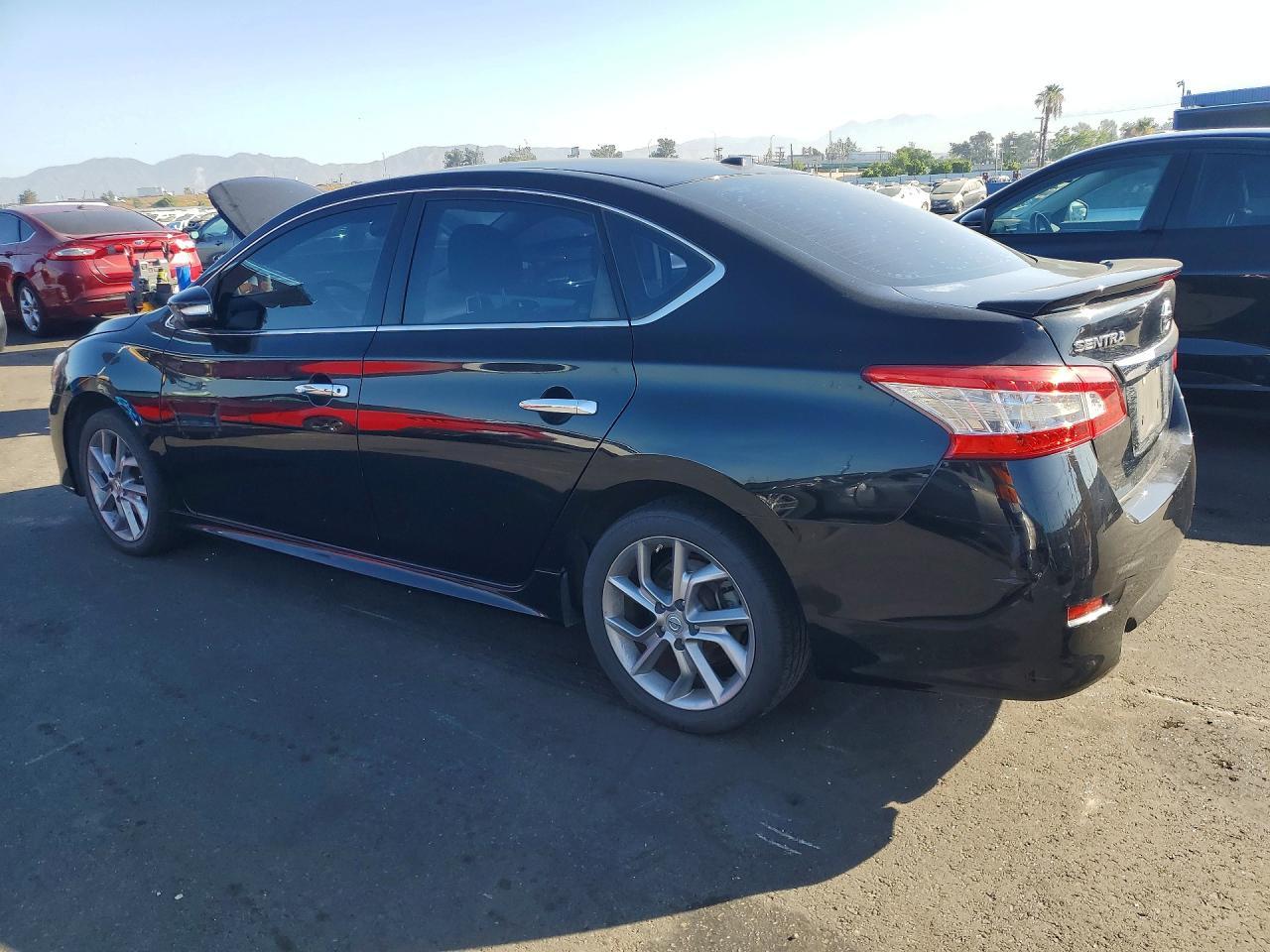 2015 Nissan Sentra Sr - Image 2