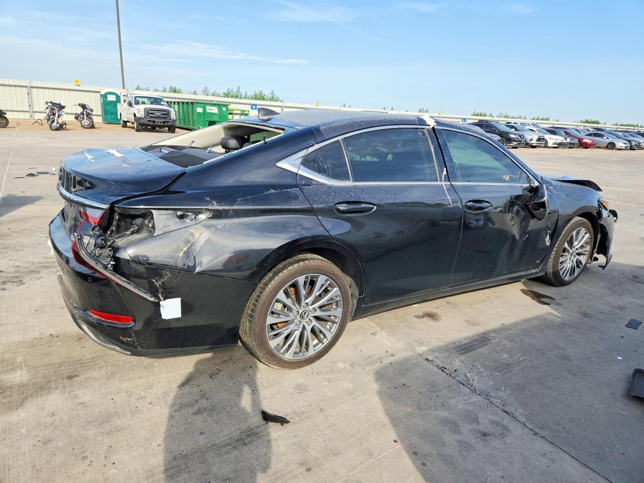 2019 Lexus Es 350 - Image 3
