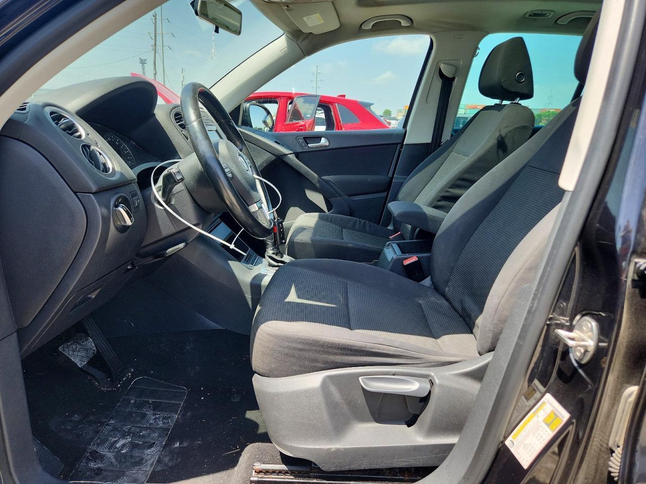 2013 Volkswagen Tiguan S - Image 7