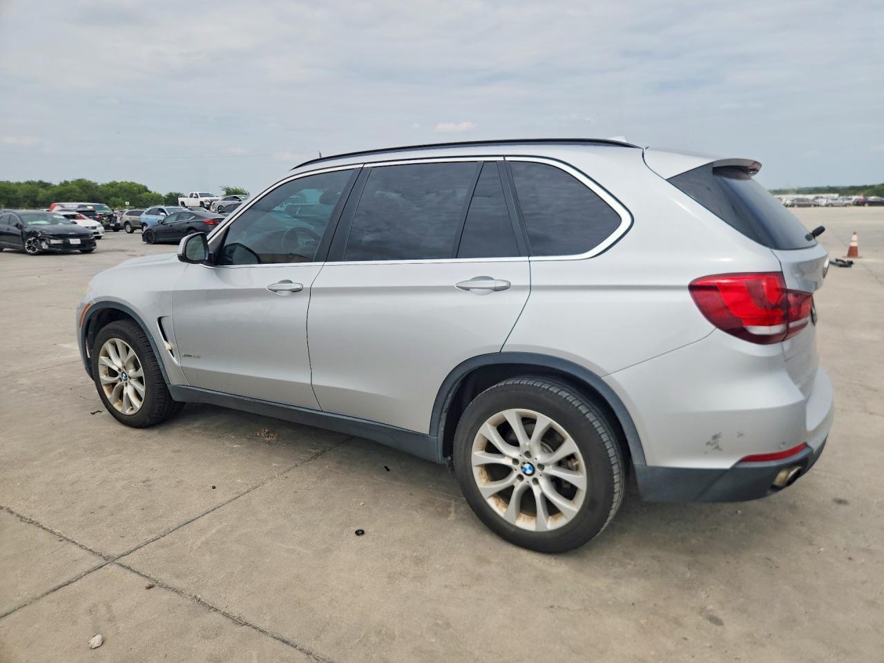 2016 BMW X5 Sdrive35I - Фото 2