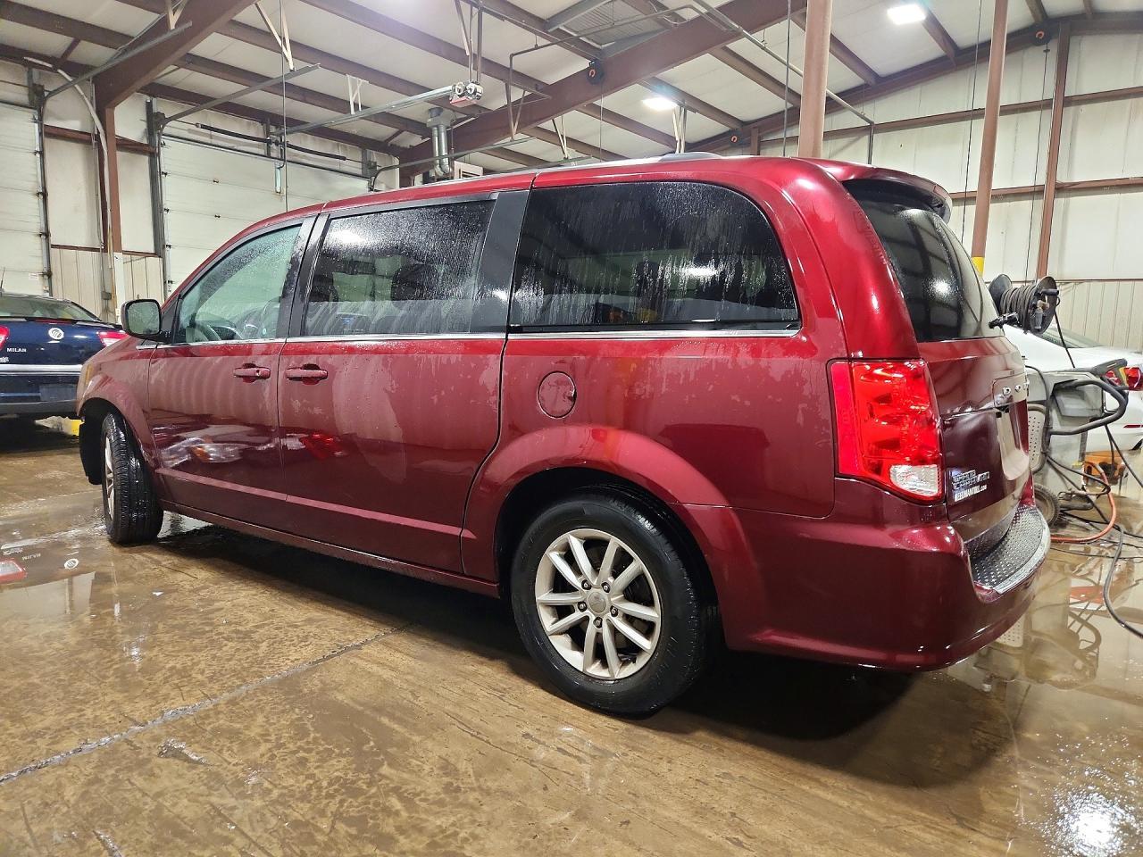 2018 Dodge Grand Caravan Sxt - Фото 2