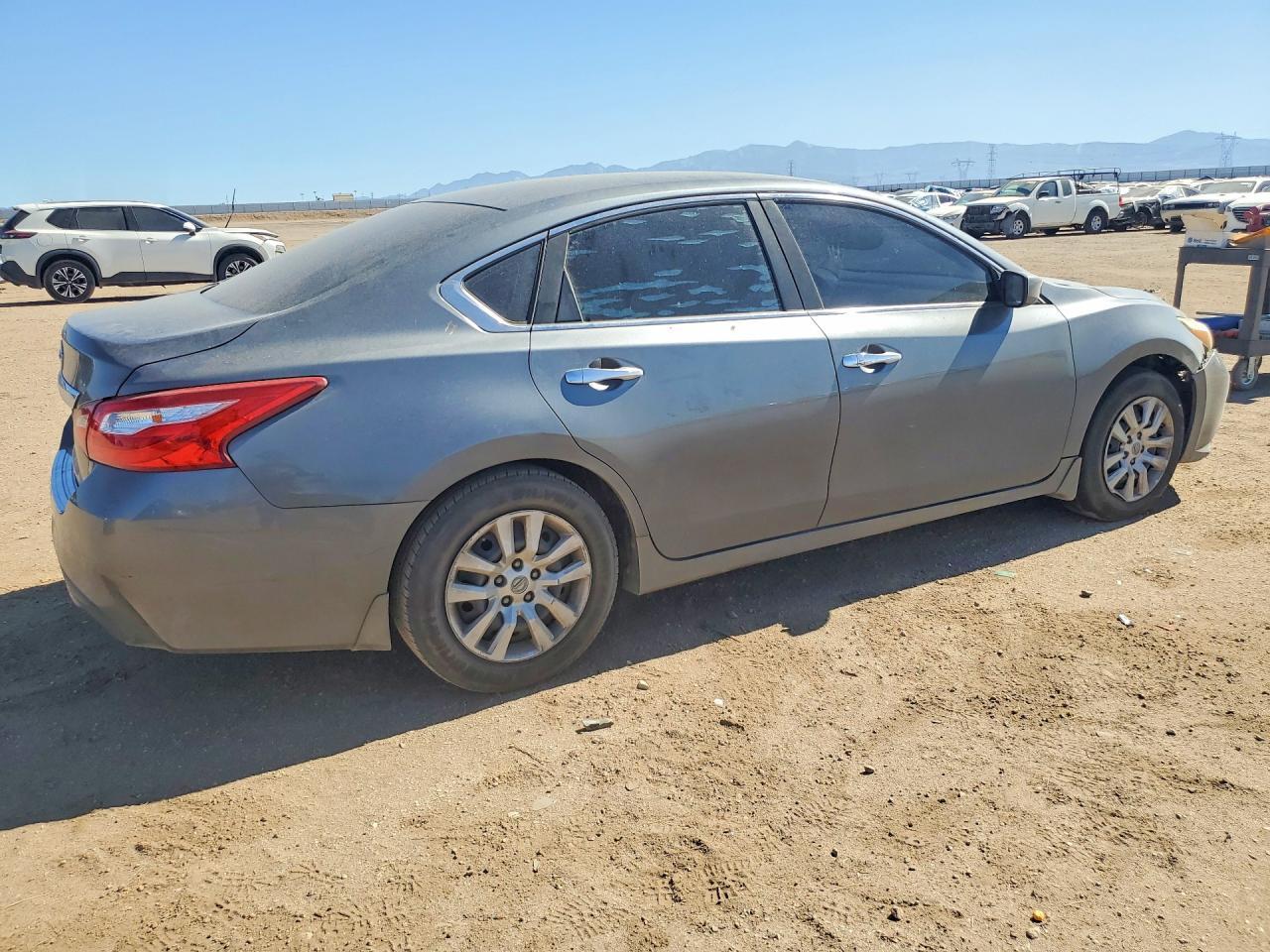 2016 Nissan Altima 2.5 S - Фото 3