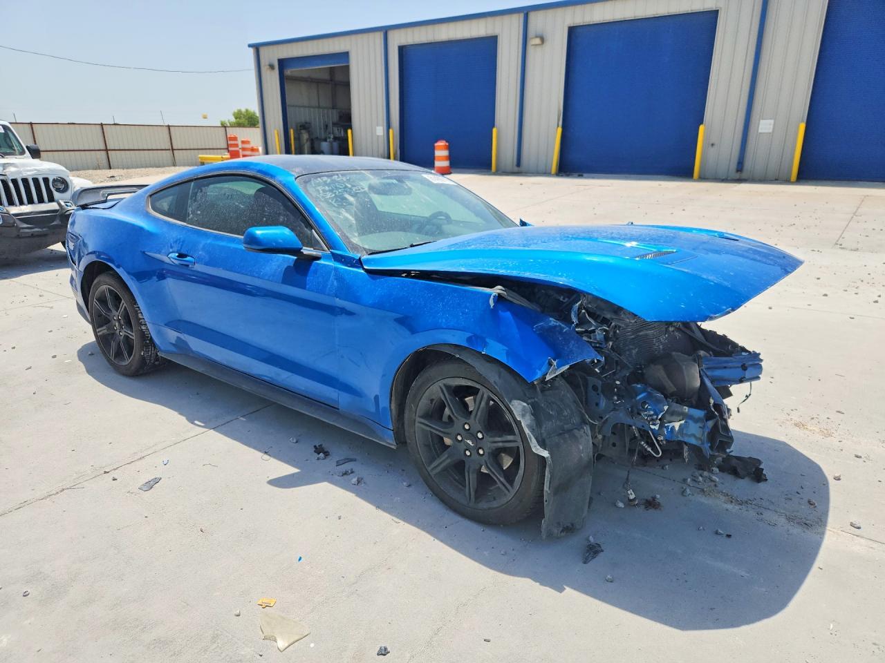 2019 Ford Mustang - Image 4