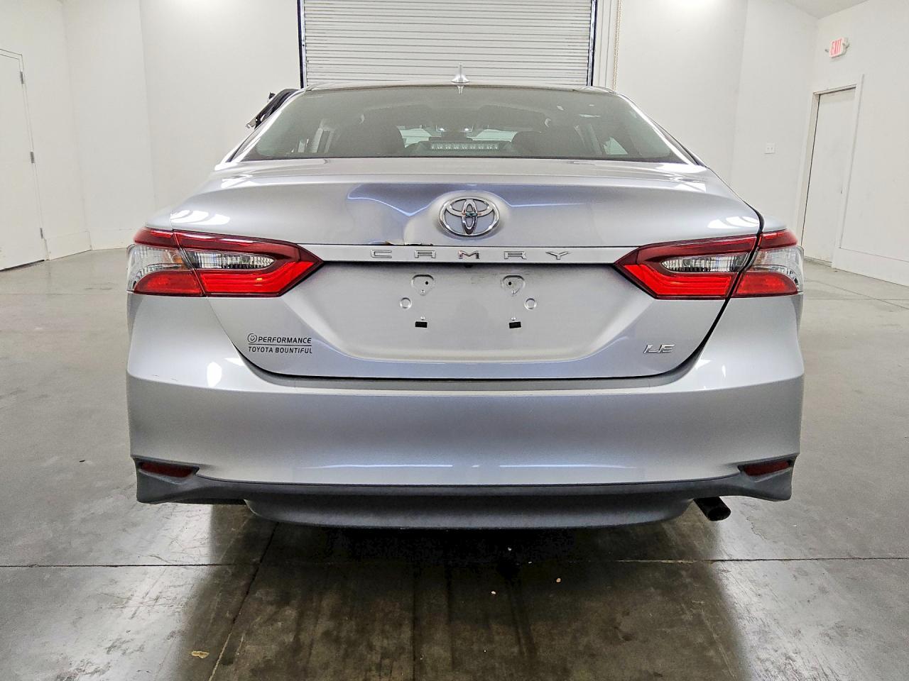 2022 Toyota Camry Le - Image 6