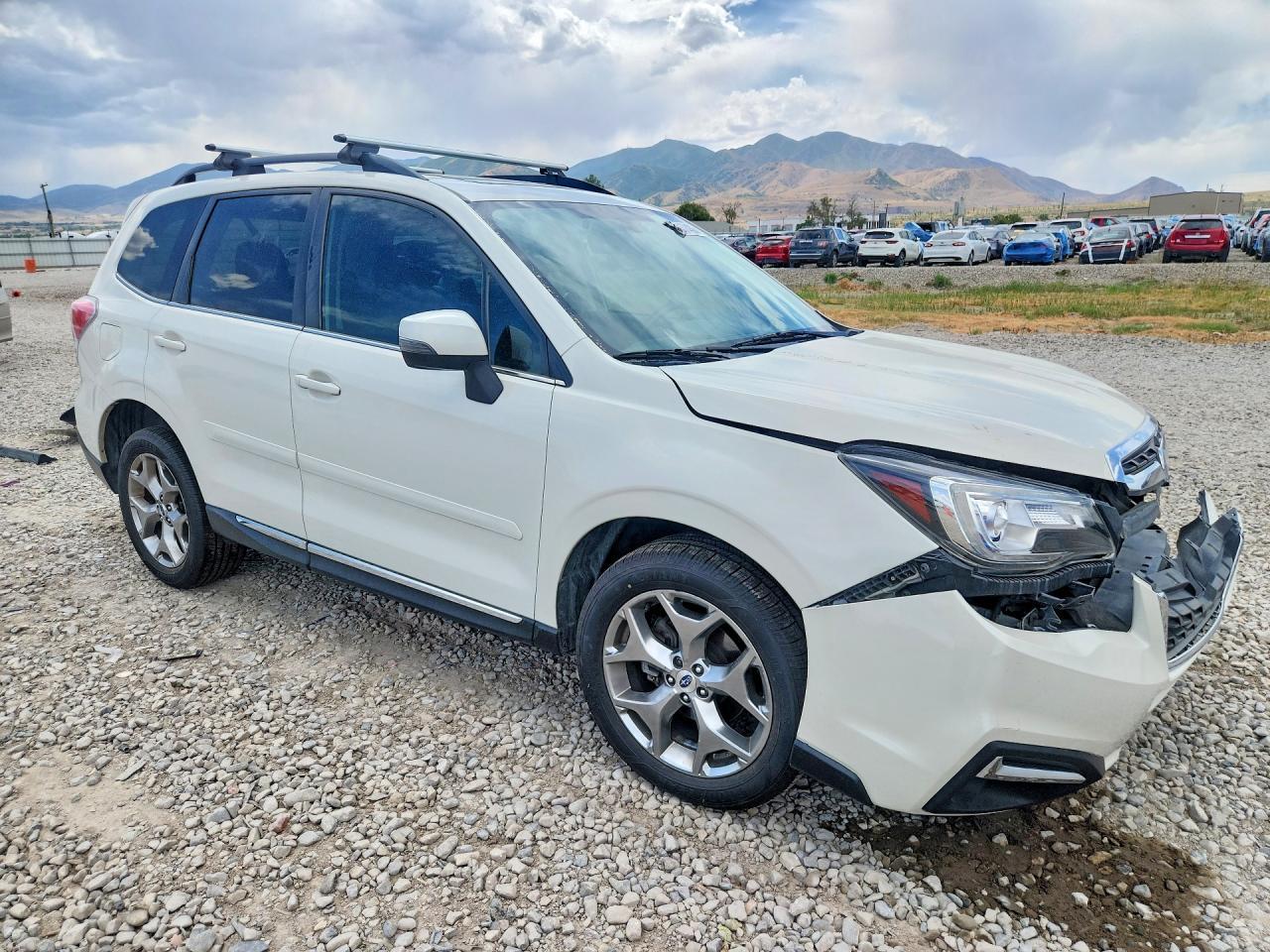 2017 Subaru Forester 2.5I Touring - Фото 4