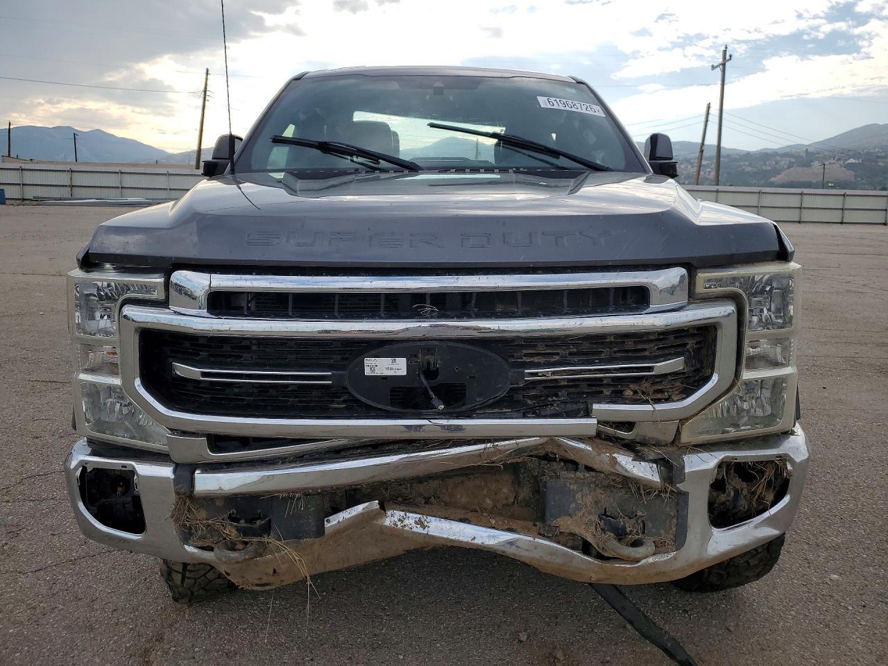 2022 Ford F350 Super Duty - Фото 5