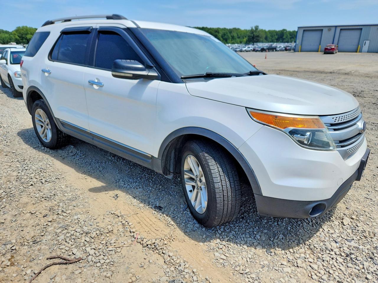2011 Ford Explorer Xlt - Image 4