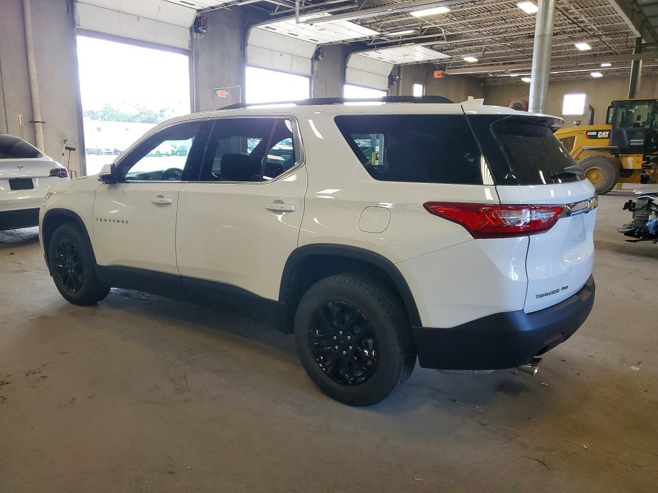 2020 Chevrolet Traverse Lt - Image 2