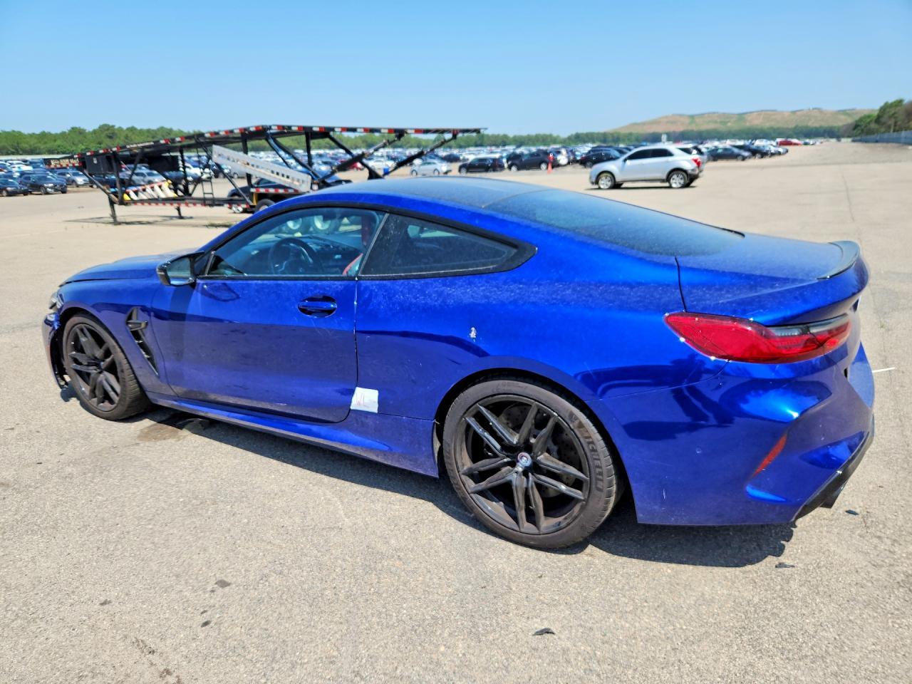 2023 BMW M8 - Фото 2