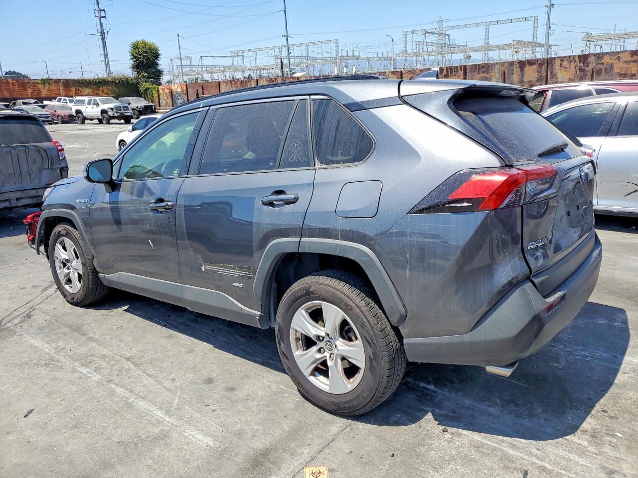 2020 Toyota Rav4 Hybrid Xle - Фото 2