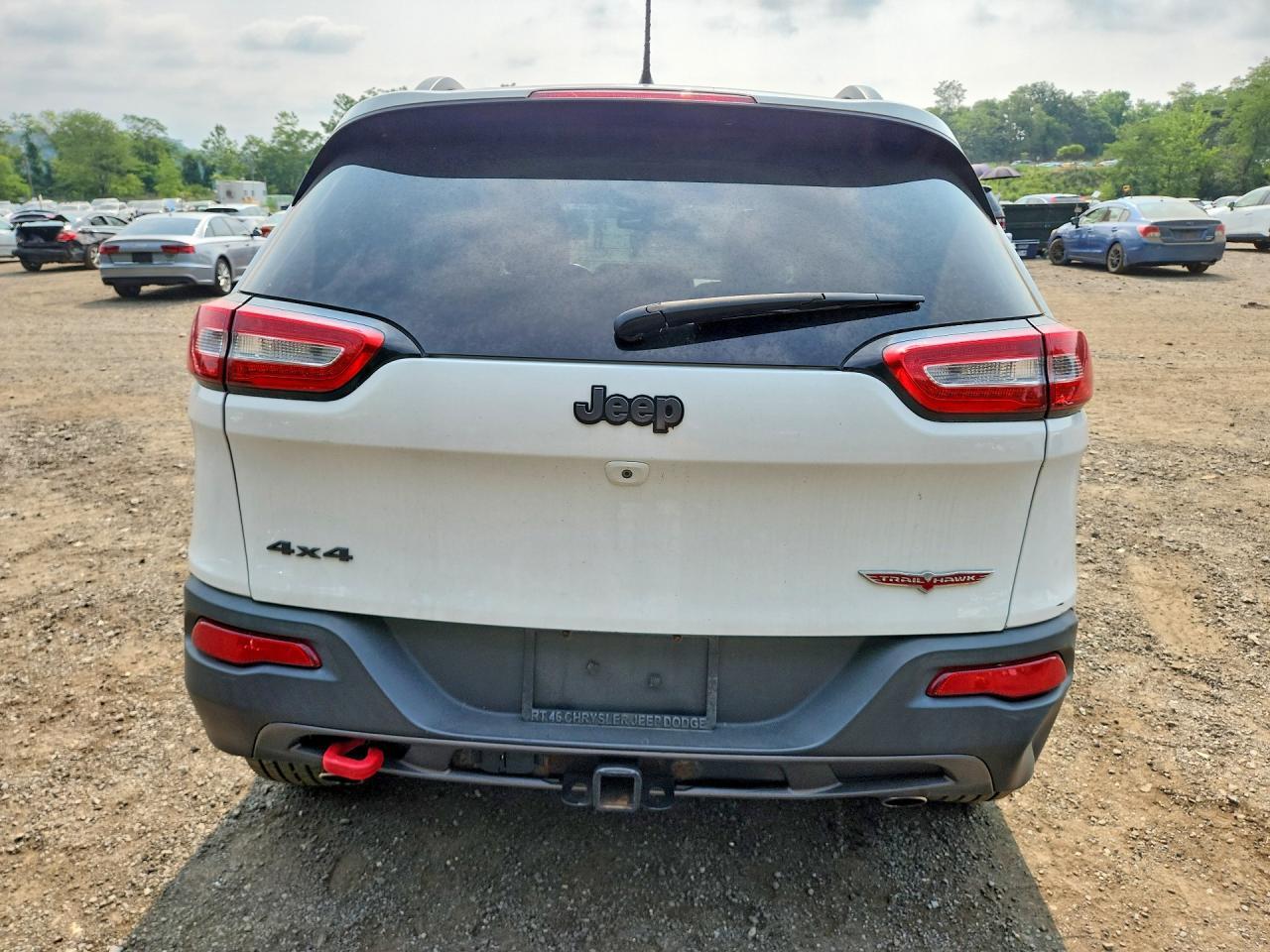 2015 Jeep Cherokee Trailhawk - Image 6