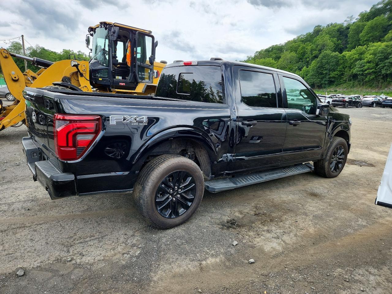 2025 Ford F150 Lariat - Фото 3