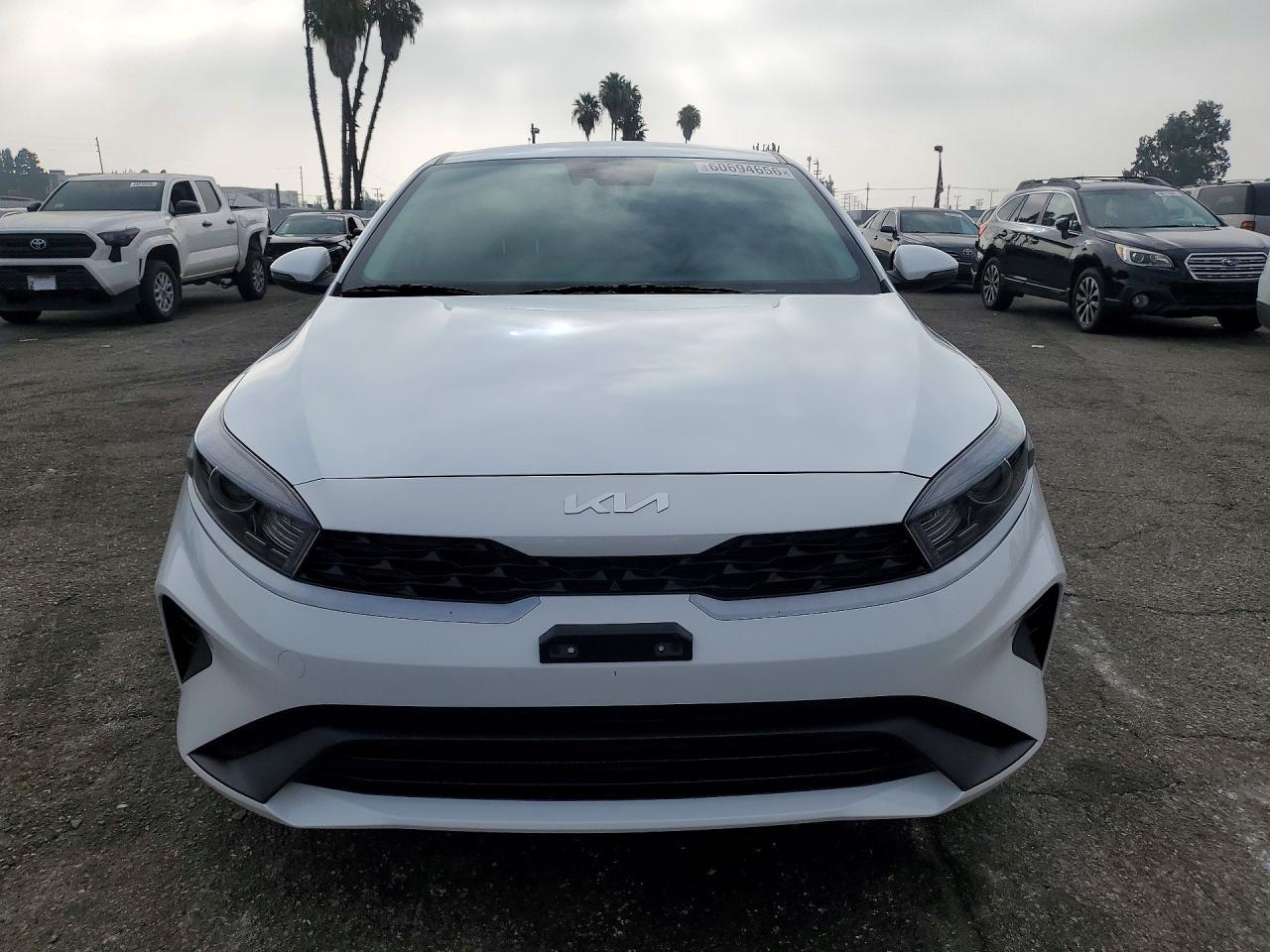 2024 Kia Forte Lxs - Image 5
