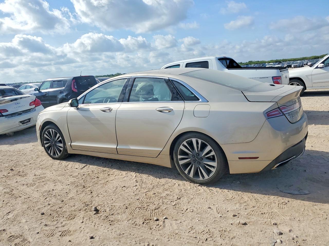 2017 Lincoln Mkz Hybrid Reserve - Фото 2