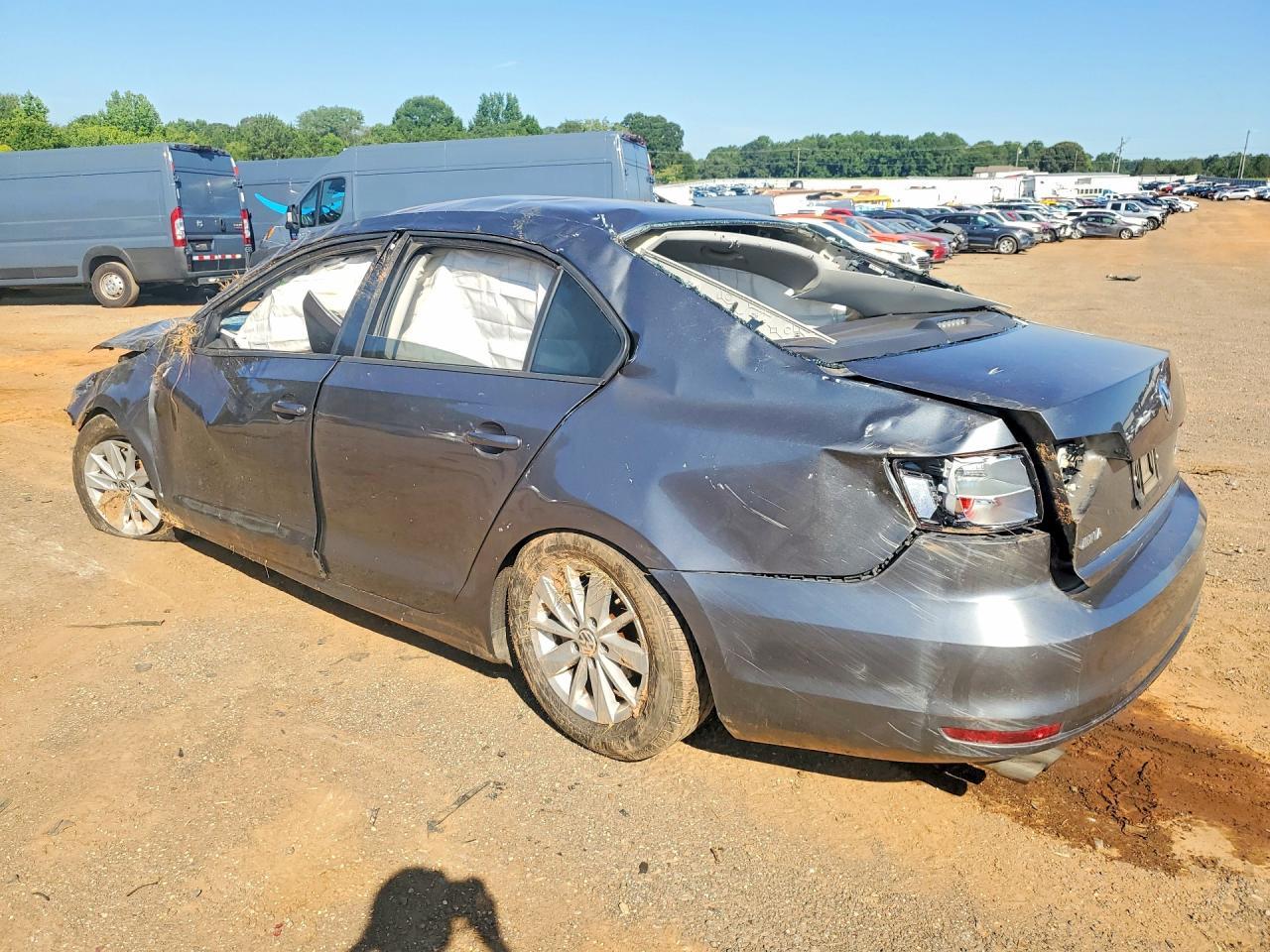 2016 Volkswagen Jetta S - Image 2